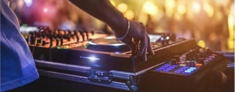 DJ2
